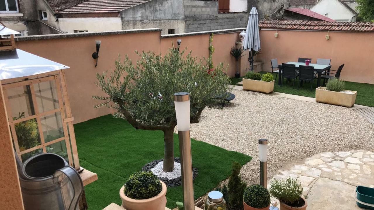 Maison D Helene Villy  Εξωτερικό φωτογραφία